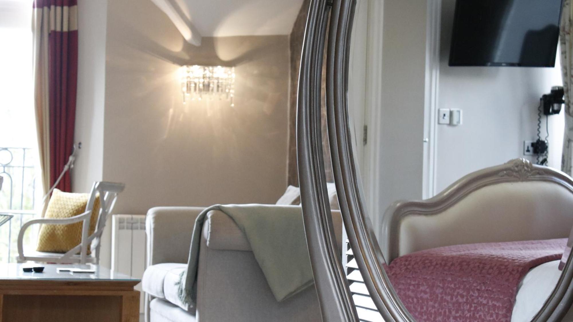 Bowness Bay Suites (Adults Only) Экстерьер фото