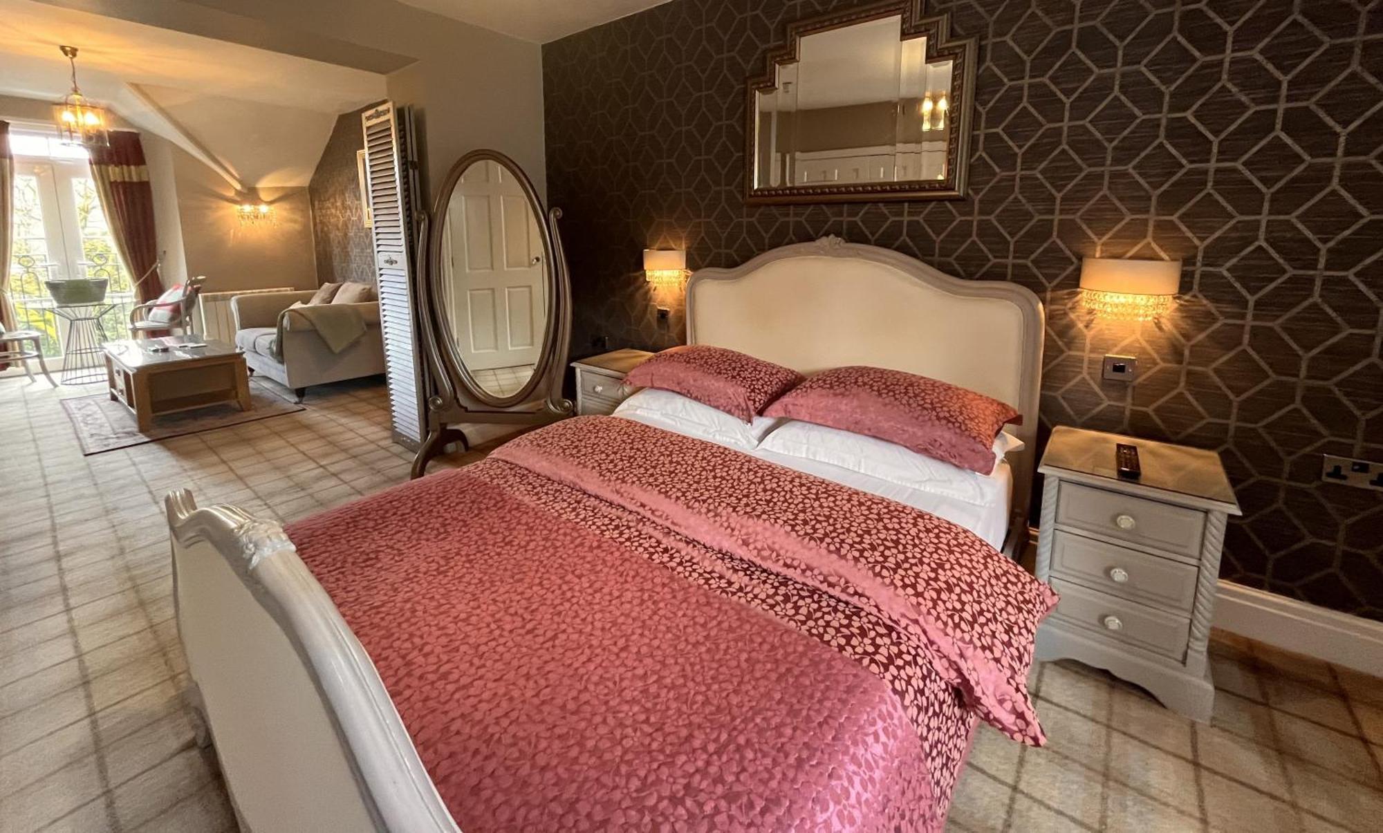 Bowness Bay Suites (Adults Only) Экстерьер фото