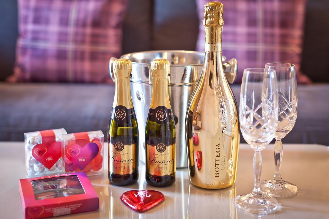 Bowness Bay Suites (Adults Only) Экстерьер фото